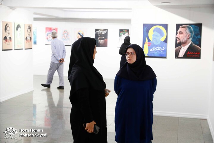 نمایشگاه آثار برگزیده هنرمندان تجسمی مراکز استانی حوزه هنری خادمان ملت