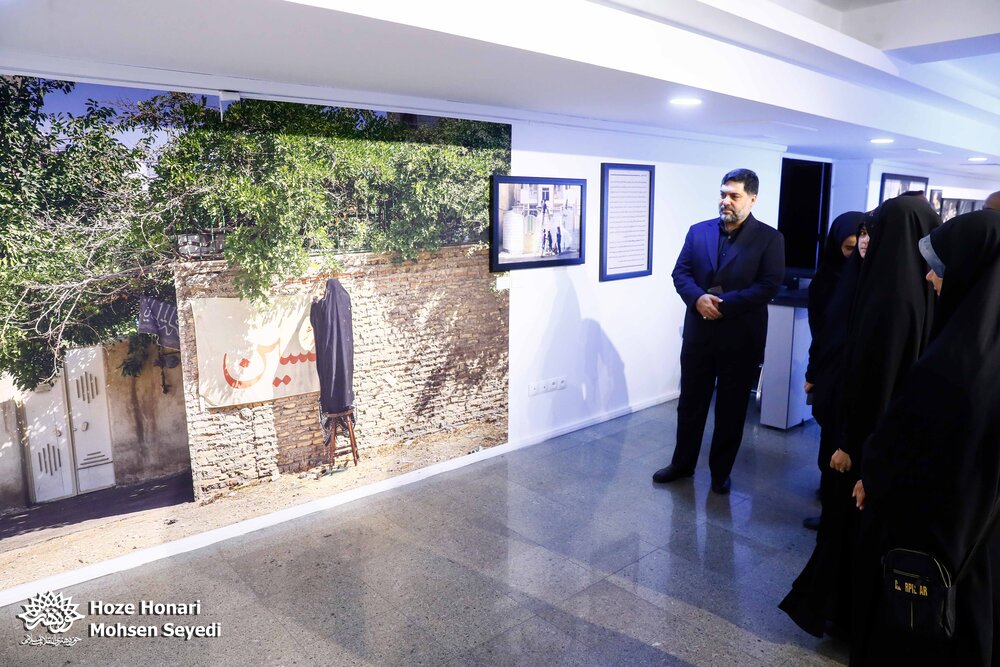 📷 بازدید سخنگوی شورای اسلامی شهر تهران از نمایشگاه «مجلسِ پرده‌نشینان»