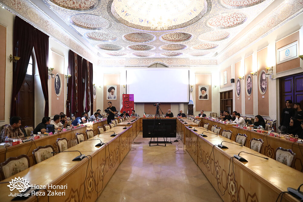 نسلِ امروزِ هنر انقلاب بسط معنایی و هنری به آن میدهد/ خلق میدانهای جدید در فراتهران