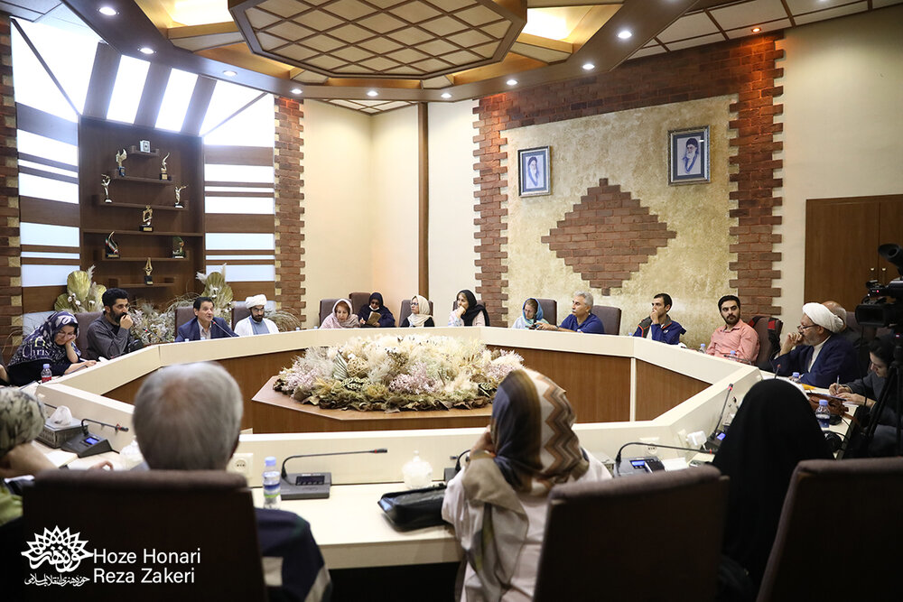 از حکایت روبَه بی دست و پای تا جوانمردی حاتم طائی