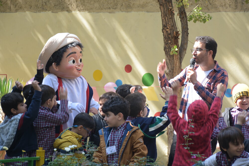 برپایی کارناوال عروسکی ویژه هفته کودک مناطق مختلف تهران