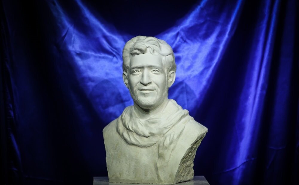 علیاصغر یوزباشی؛ هنرمندی که مجسمههایش برآمده از حسی الهی است/ اثری که به نجف برده شد دوستداشتنیترین اثرم است