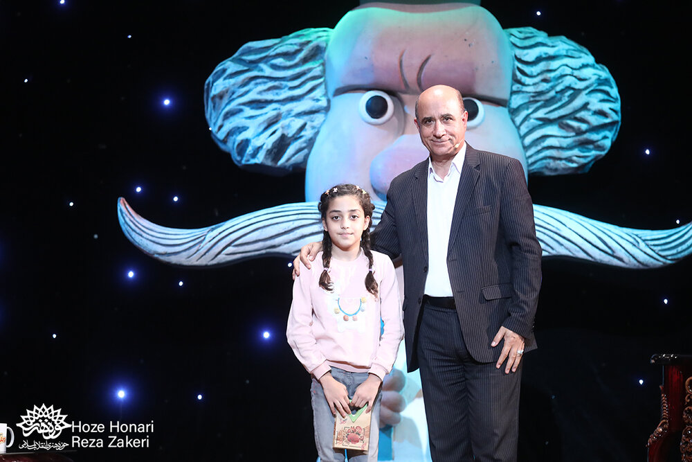 در هجو باید به واقعیتها بپردازیم