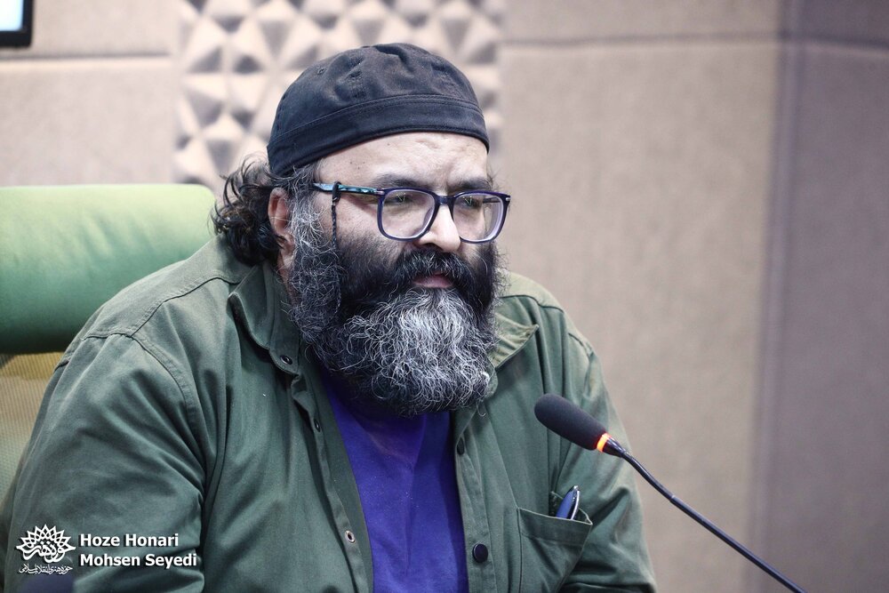 «در رکاب صبح» نشان از زنده بودن جریان شعر انقلاب در راستای حمایت از فلسطین دارد