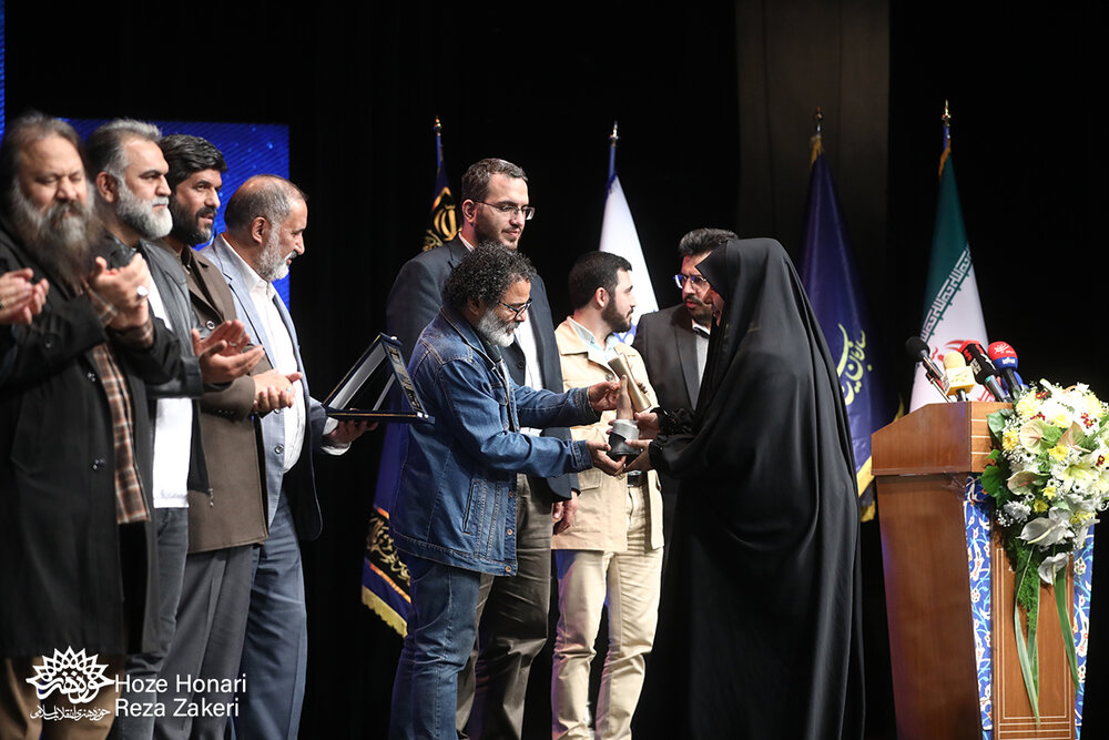 رویداد هنری «وعده صادق» منشأ و مبنای برای کار هنری شایسته شود