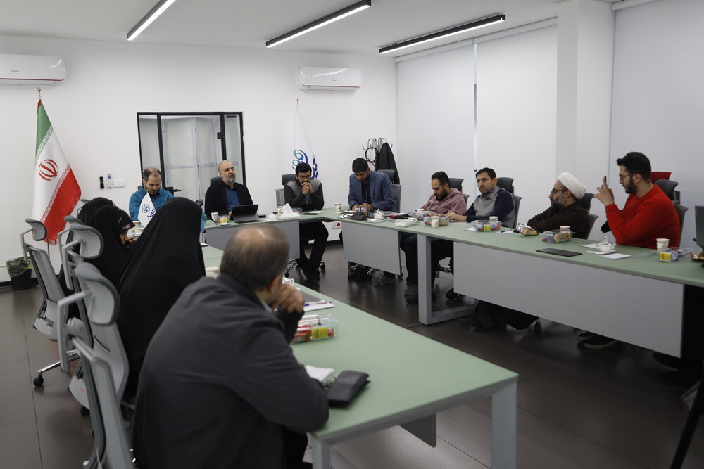 نقش حکمرانی در نظام مصرف کالای فرهنگی کودک و نوجوان چیست؟/ سرگرمی در جامعه امر فراغتی بیهوده تلقی میشود