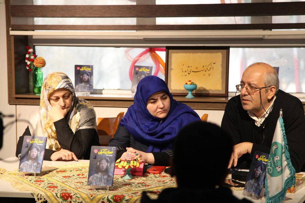 «صدای تاریکی» من را در دفاع از آثار تالیفی شجاعتر میکند