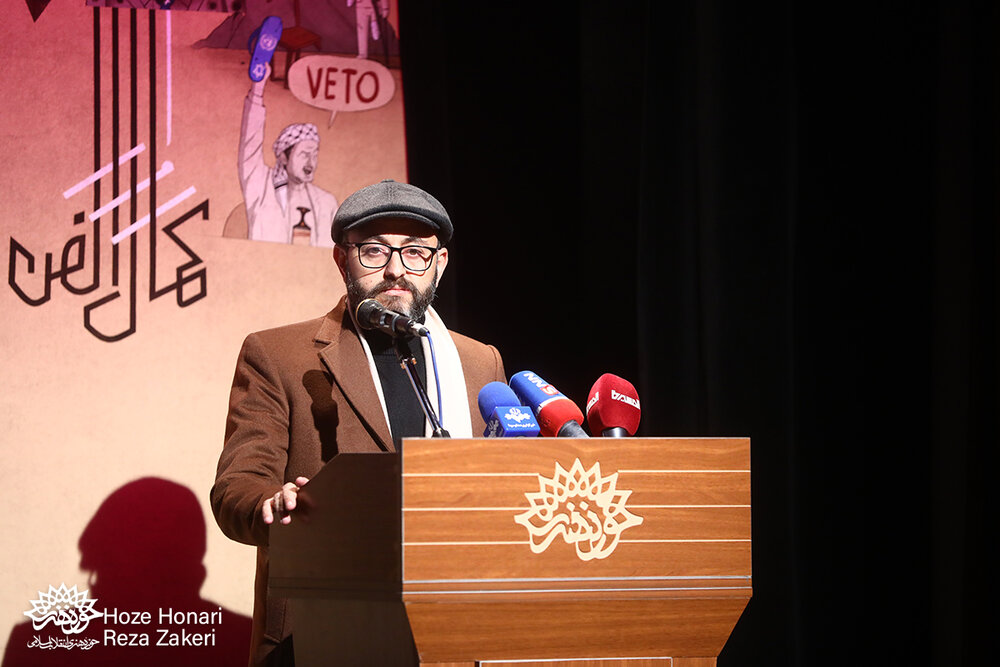 این خطوط ساده آثار«کمال شریف»/ سرّ موفقیت آثار هنری را میدانید؟