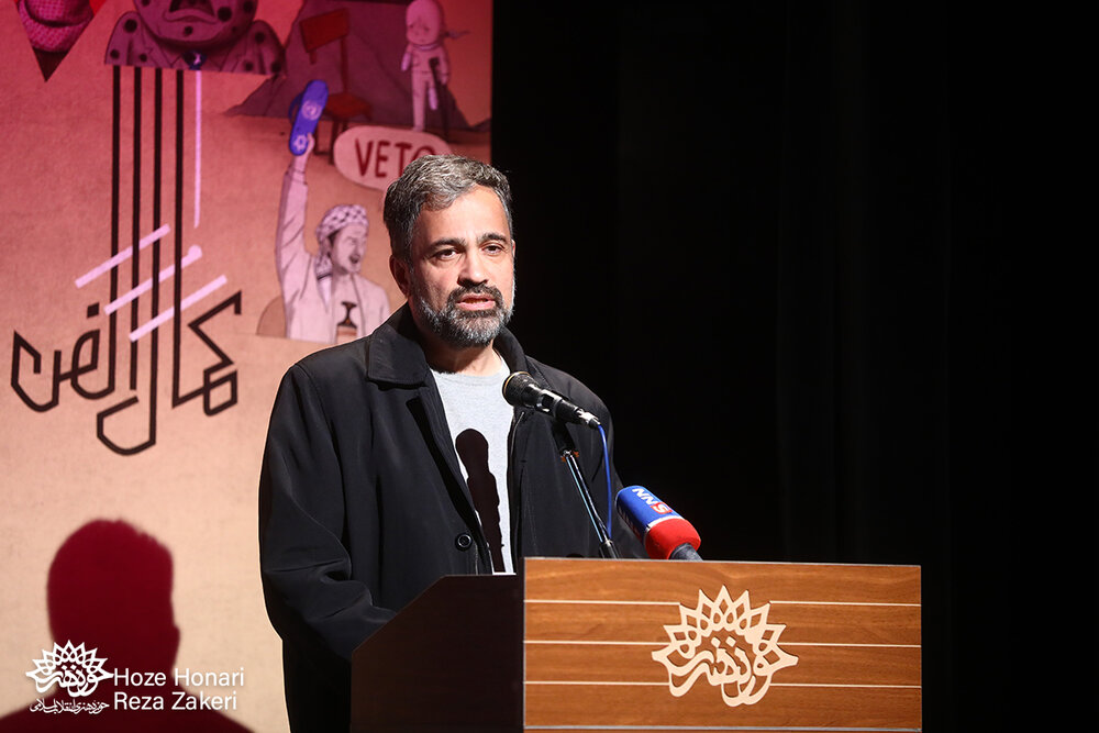 این خطوط ساده آثار«کمال شریف»/ سرّ موفقیت آثار هنری را میدانید؟