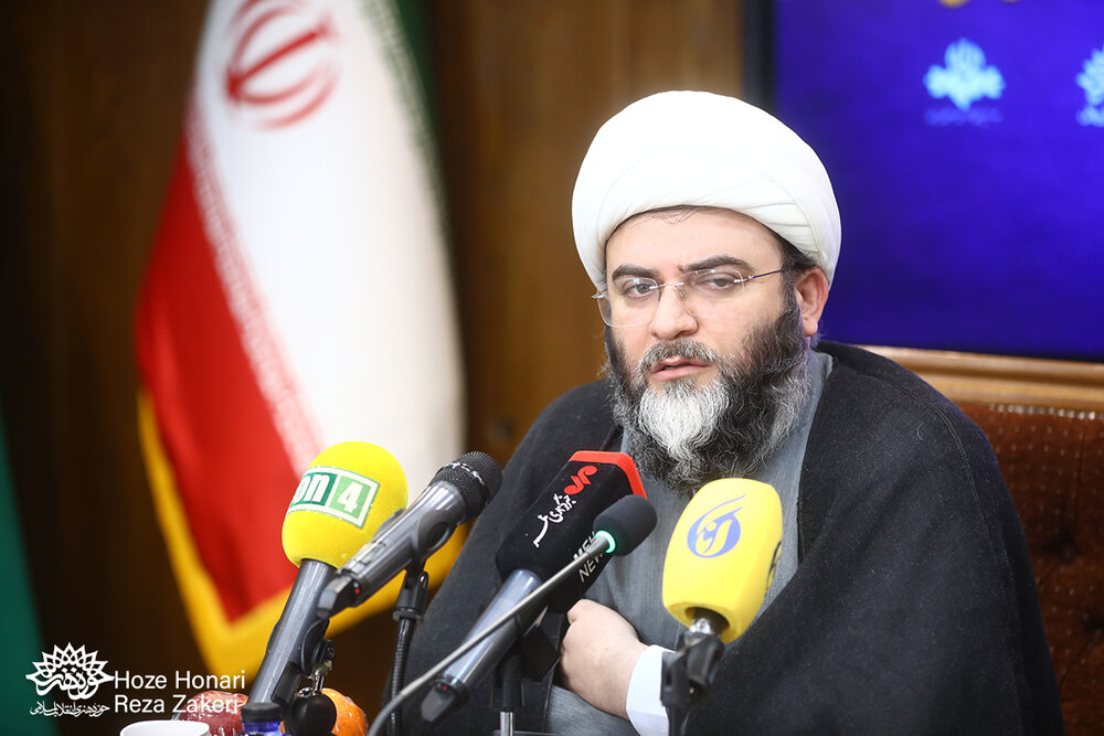 یکی از مسیرهای اصلی هوشمندی امت اسلامی، فرهنگ است