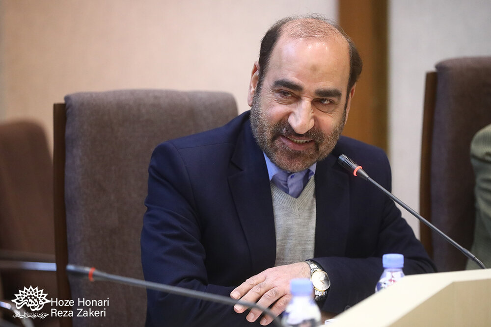 «تاریخ تکوینی شعر انقلاب اسلامی» در حوزه تخصصی شعر انقلاب قدم برداشته است