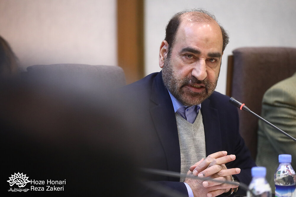 «تاریخ تکوینی شعر انقلاب اسلامی» در حوزه تخصصی شعر انقلاب قدم برداشته است