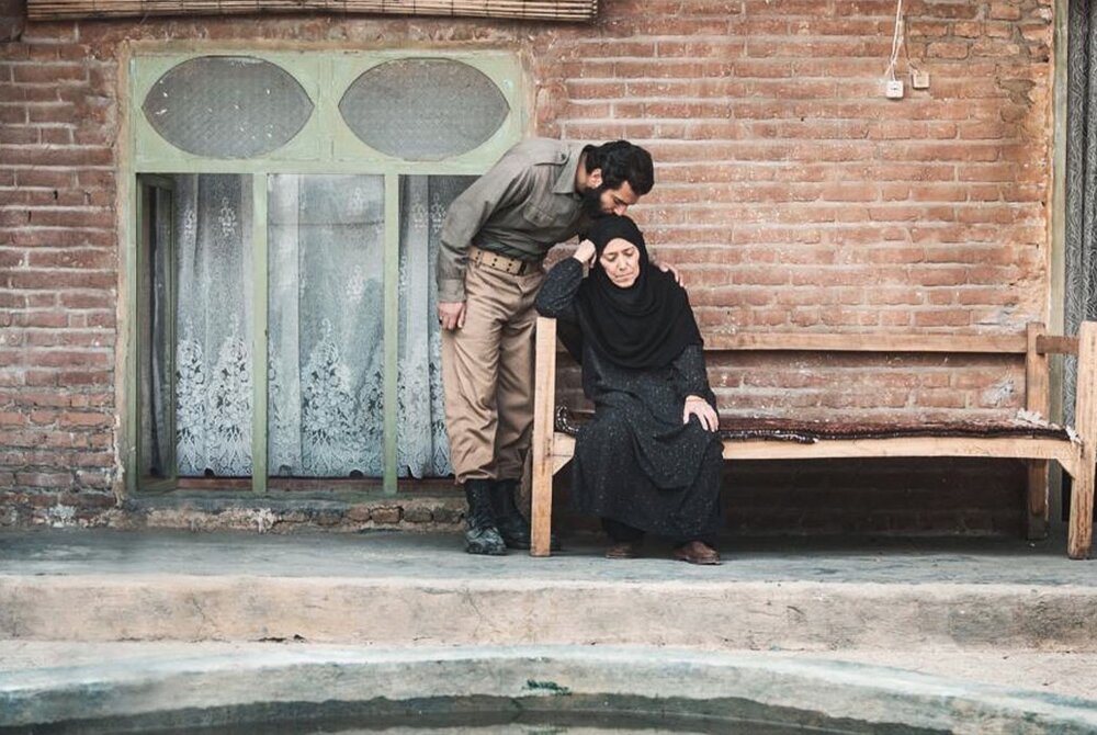 اشک، در غم تو پرده در شود