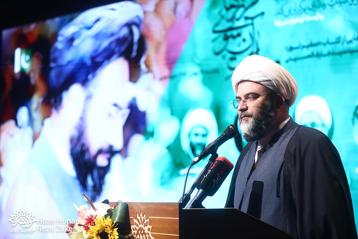 رونمایی کتاب