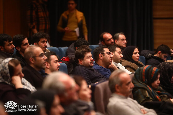 در حلقه رندان