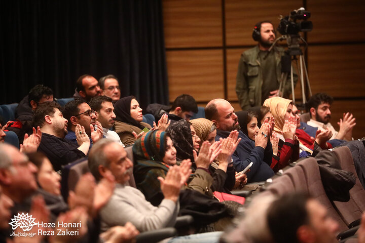 در حلقه رندان