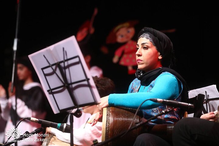 کنسرت نمایش هیچانه خوانی