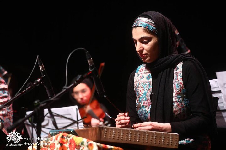 کنسرت نمایش هیچانه خوانی