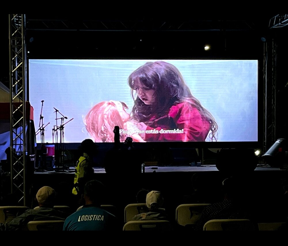 اکران مقاومت در کاراکاس