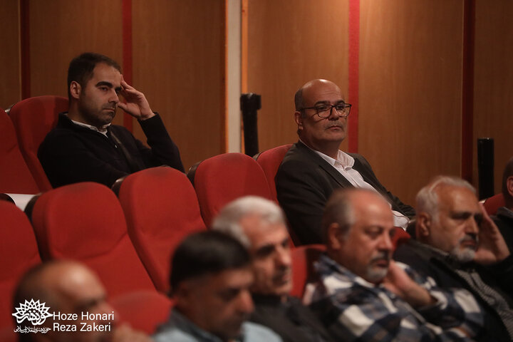 سومین عکاسنامه