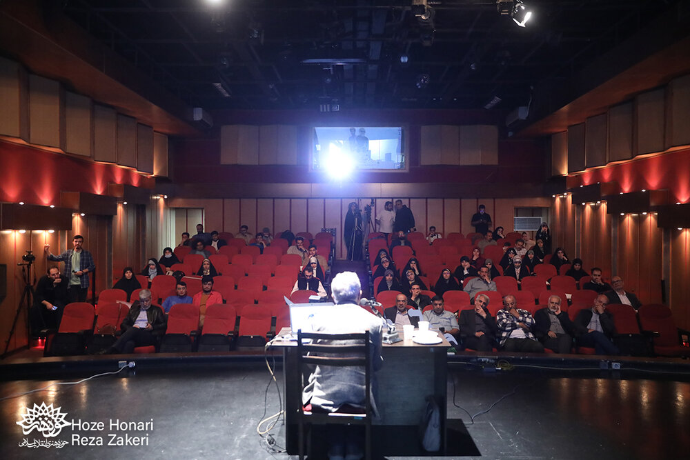 حضرت آقا پرسیدند چرا «روایت فتح» پخش نمیشود؟