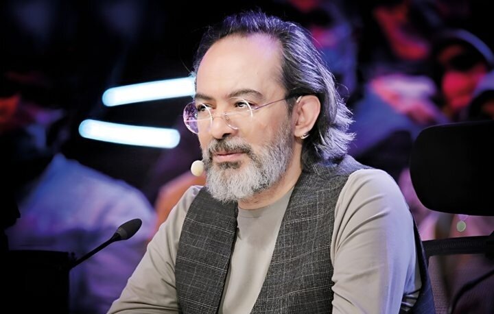 او که پاسپورتش را با هیچ چیز تاخت نمیزند