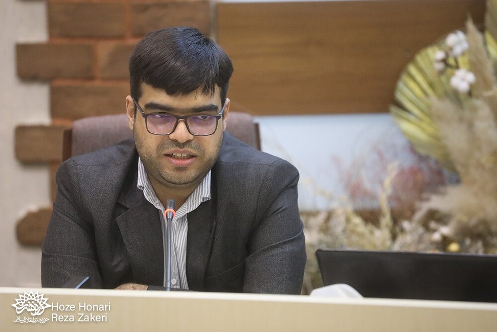 باید روایت صبر بسازیم