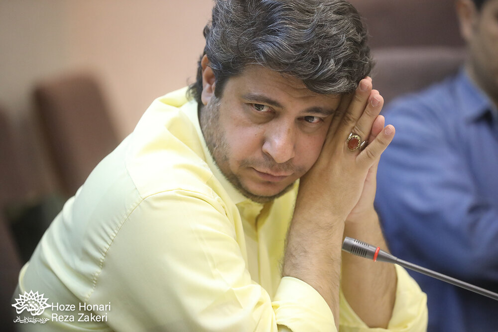 باید روایت صبر بسازیم