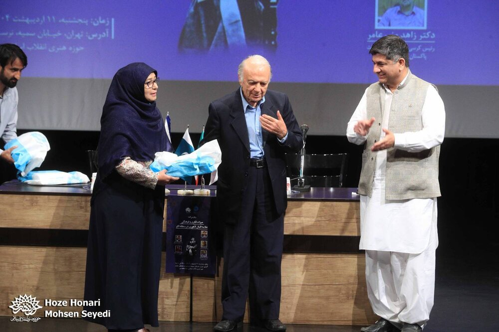 تا به خودباوری نرسی به خودباروری نمیرسی