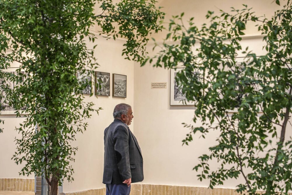 نگارخانه حوزه هنری کاشان افتتاح شد