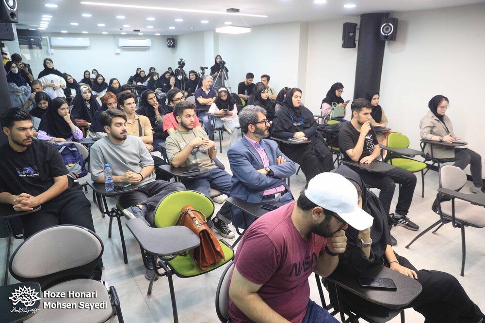 ۸۰ دانشجوی دانشگاه آزاد از حوزه هنری بازدید کردند