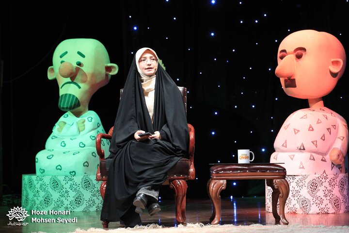 در حلقه
