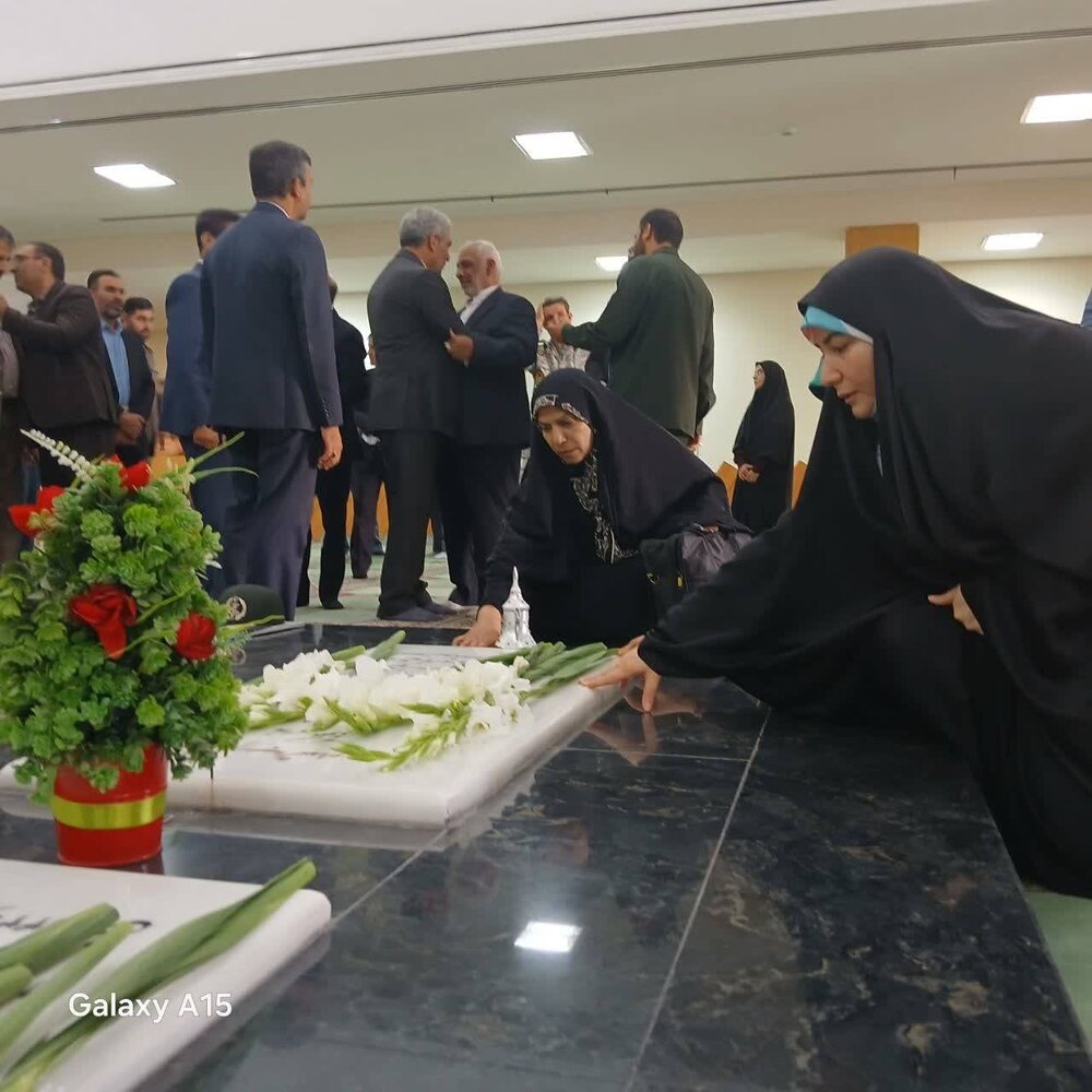 «سیر تحولی تعریف ادبیات پایداری پس از انقلاب اسلامی» در یازدهمین کنگره ادبیات پایداری ارائه شد