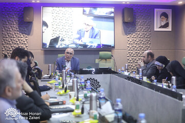اهمیت و پیچیدگی‌های ادبیات، معناشناسی و نقد ادبی تشریح شد
