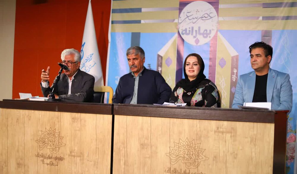 ارتقا سطح تخصصی شعر باید اولویت فعالان این عرصه باشد