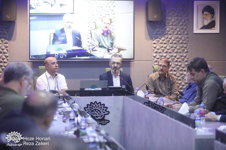 نشست شاعران در «دیدار ماه»