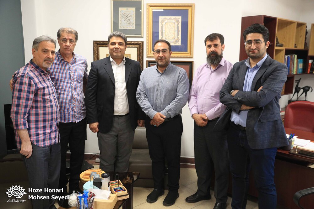 همکاری مرکز هنرهای تجسمی حوزه هنری و انجمن خوشنویسان ایران توسعه می‌یابد