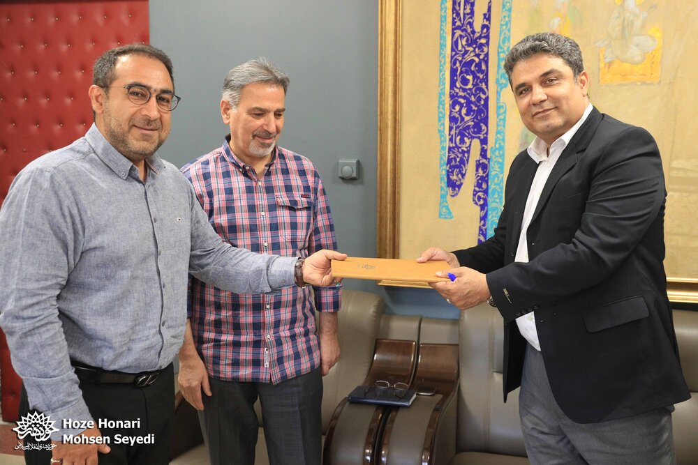 📷امضای تفاهم‌نامه مرکز هنرهای تجسمی و انجمن خوشنویسان