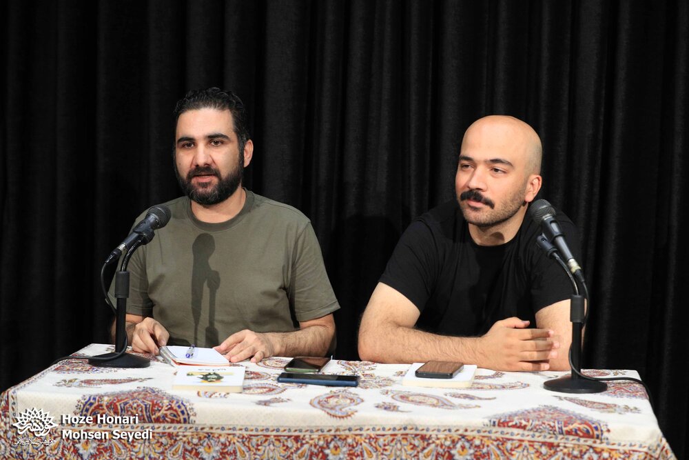من برای اعتقاداتم می‌نویسم و قرار نیست گدایی مخاطب را کنم