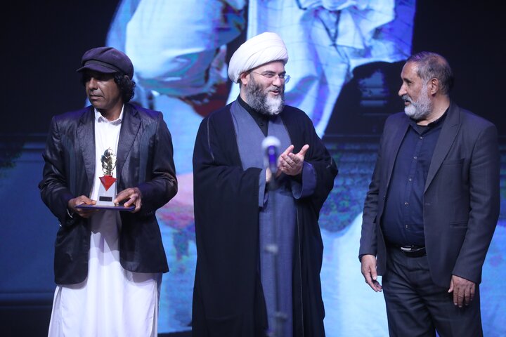  اقوام و مذاهب در جنگ با اسرائیل یک اتحاد شیرین را تجربه کردند/ معرفی برگزیدگان کنگره شعر قدسیان 