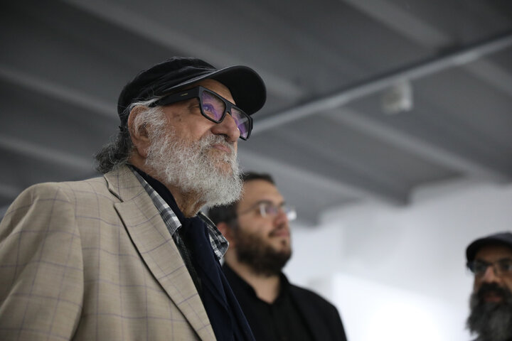 به بلندای تاریخ