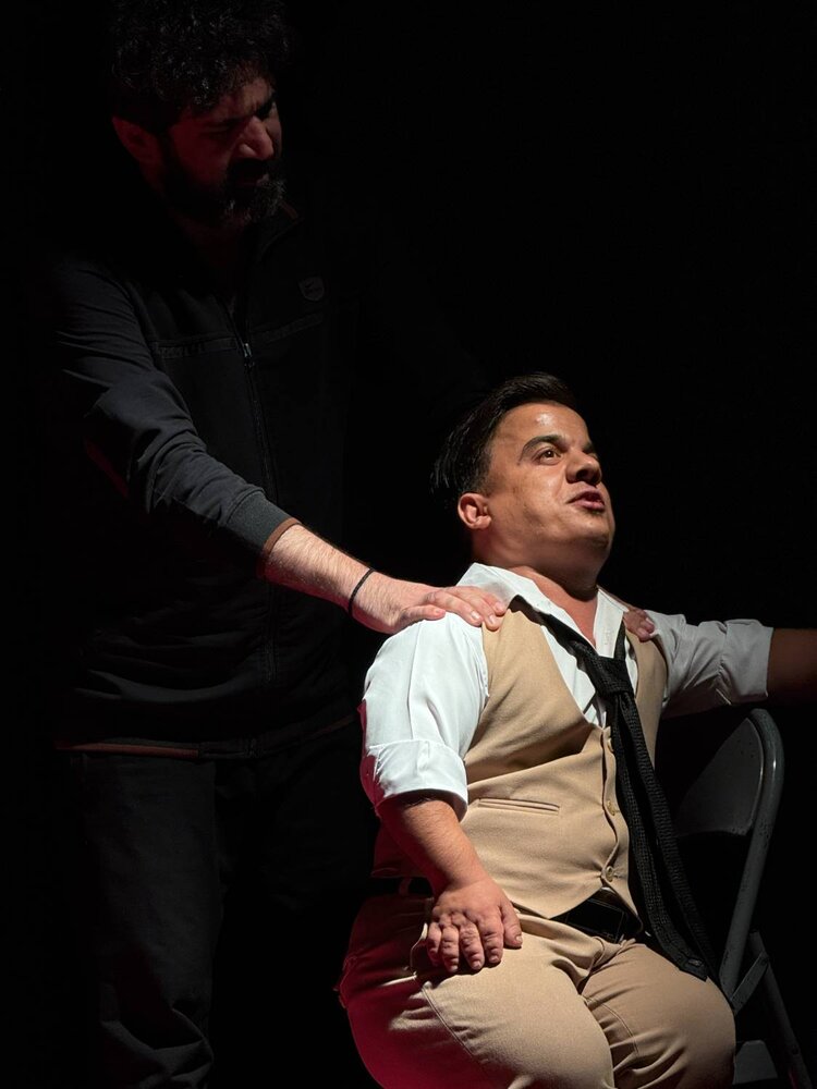 نمایش «سگک» در یزد با استقبال مخاطبان به ایستگاه پایانی رسید