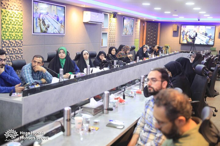 نقد رمان بشری صاحبی