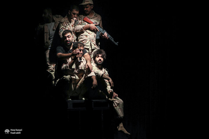 «ریگ چاه»؛ قصه‌ای فراتر از یک نمایش