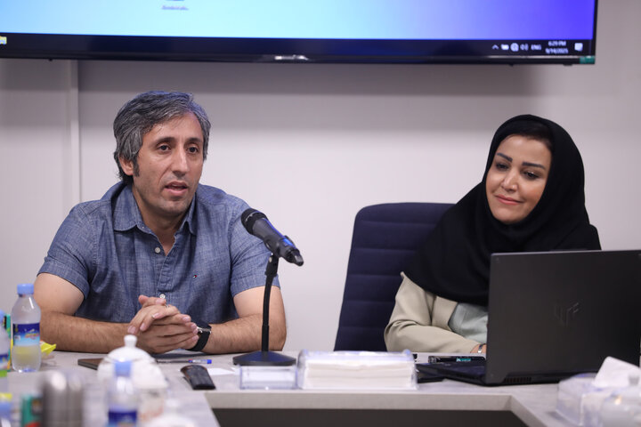 جلسه سیزدهم طنزینما با حضور مصطفی زندی برگزار شد