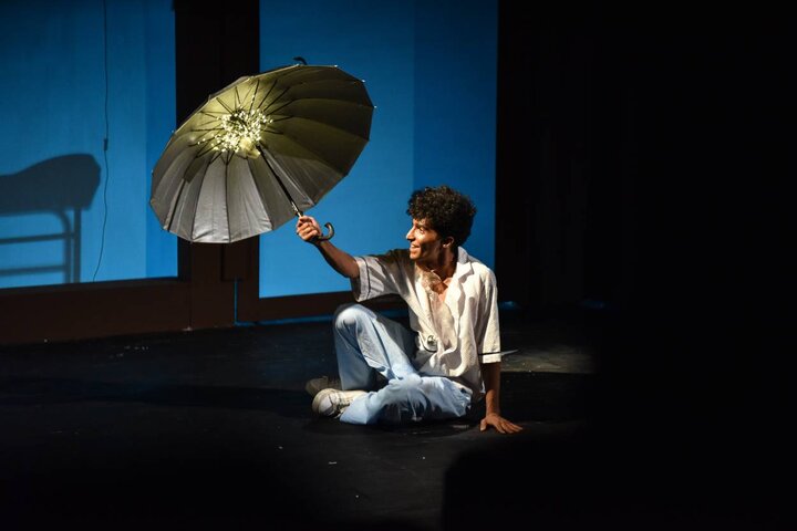 «اسکارلت و آن شب بارانی» از پرده تئاتر تا قلب مخاطب 