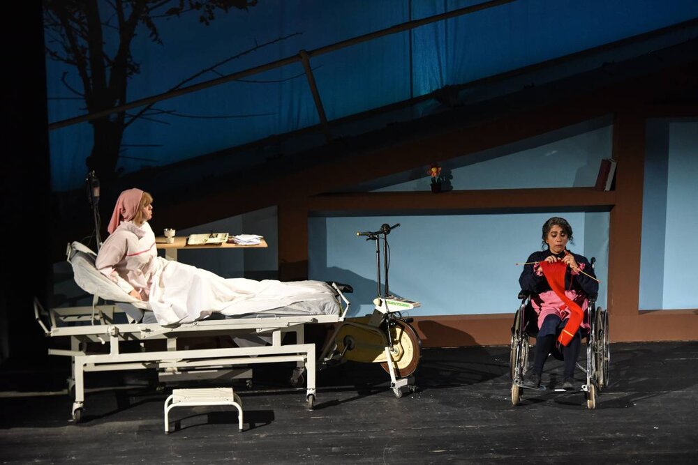 «اسکارلت و آن شب بارانی» از پرده تئاتر تا قلب مخاطب 