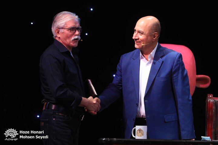 در حلقه رندان