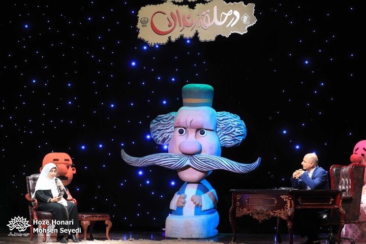 در حلقه رندان