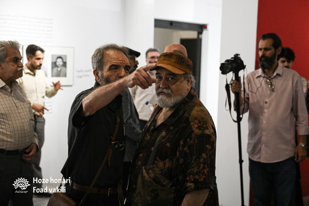 نمایشگاه «سبز و سپید و سرخ»؛ بازخوانی هویت ایران در سه رنگ